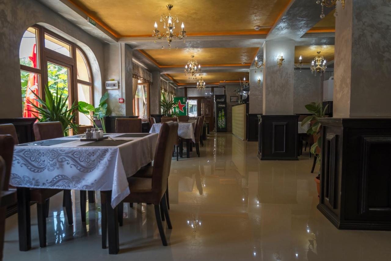 Hotel Foisor ブカレスト エクステリア 写真